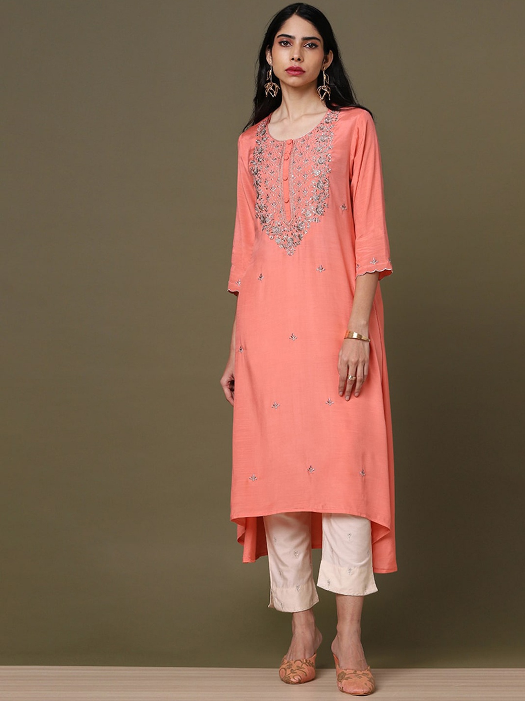 

Marigold Lane Ethnic Motifs Embroidered High-Low Hem A-Line Kurta, Peach