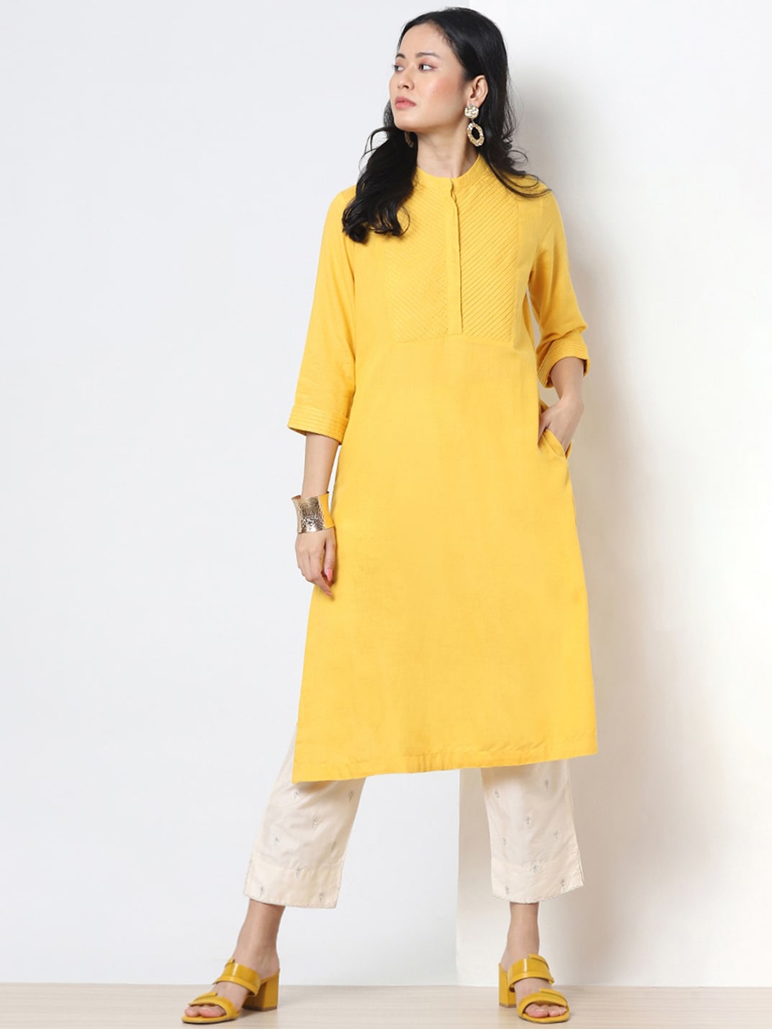 

Marigold Lane Mandarin Collar Straight Kurta, Mustard