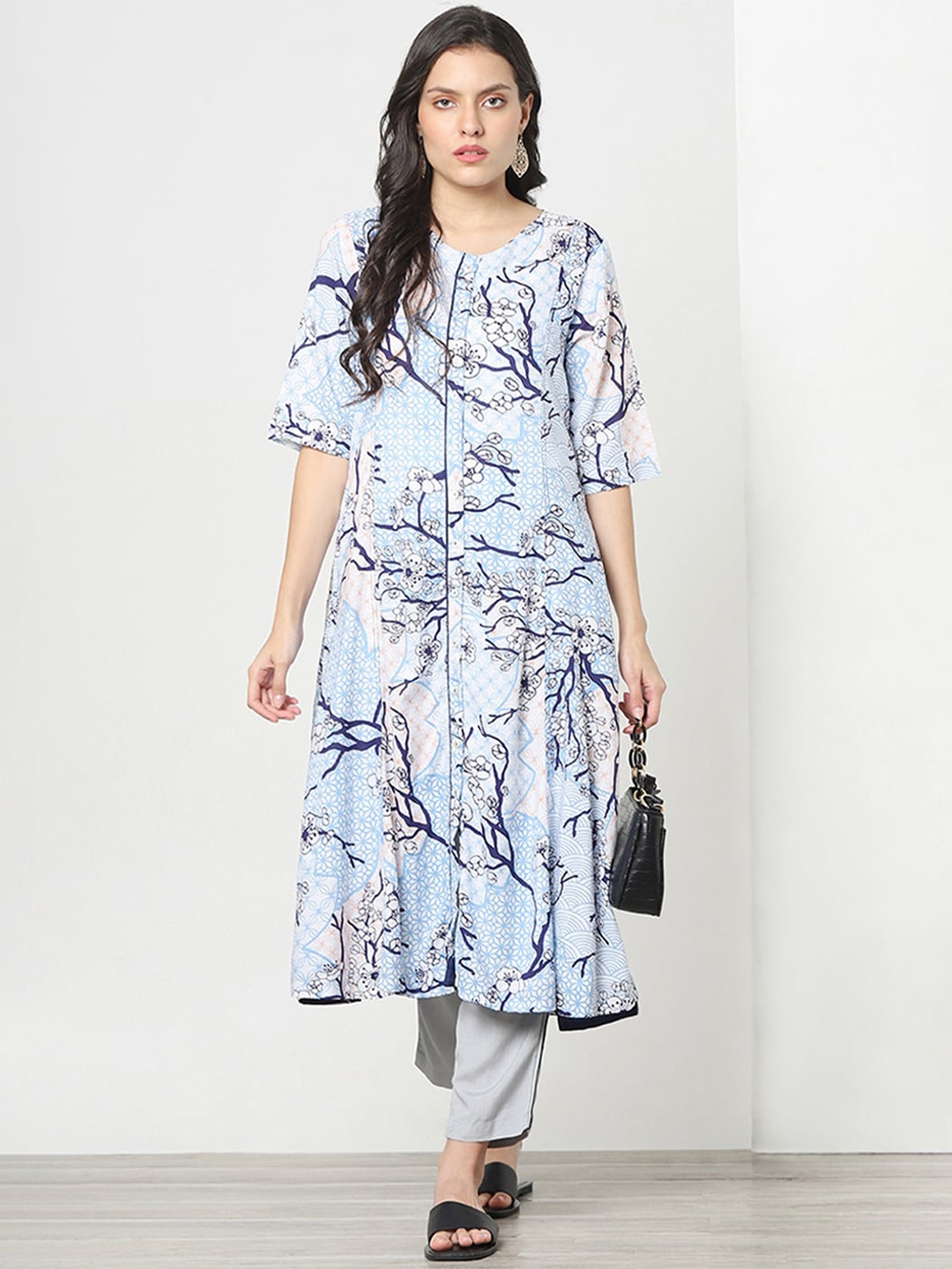 

Marigold Lane Floral Printed Kurta, Blue