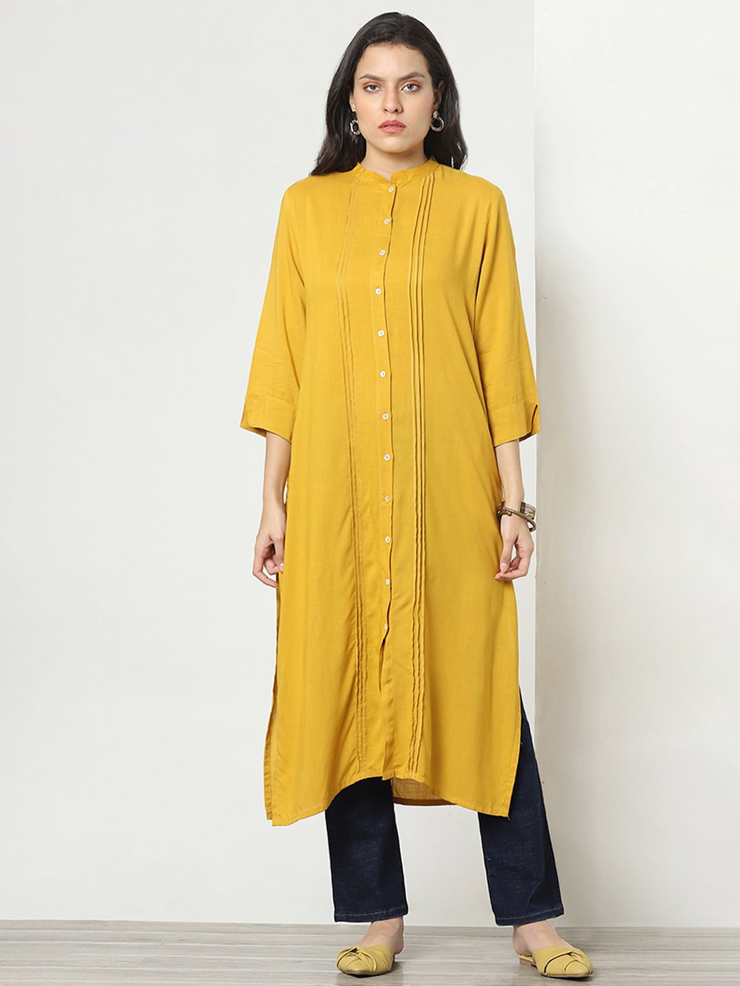 

Marigold Lane Pleated Mandarin Collar Kurta, Mustard