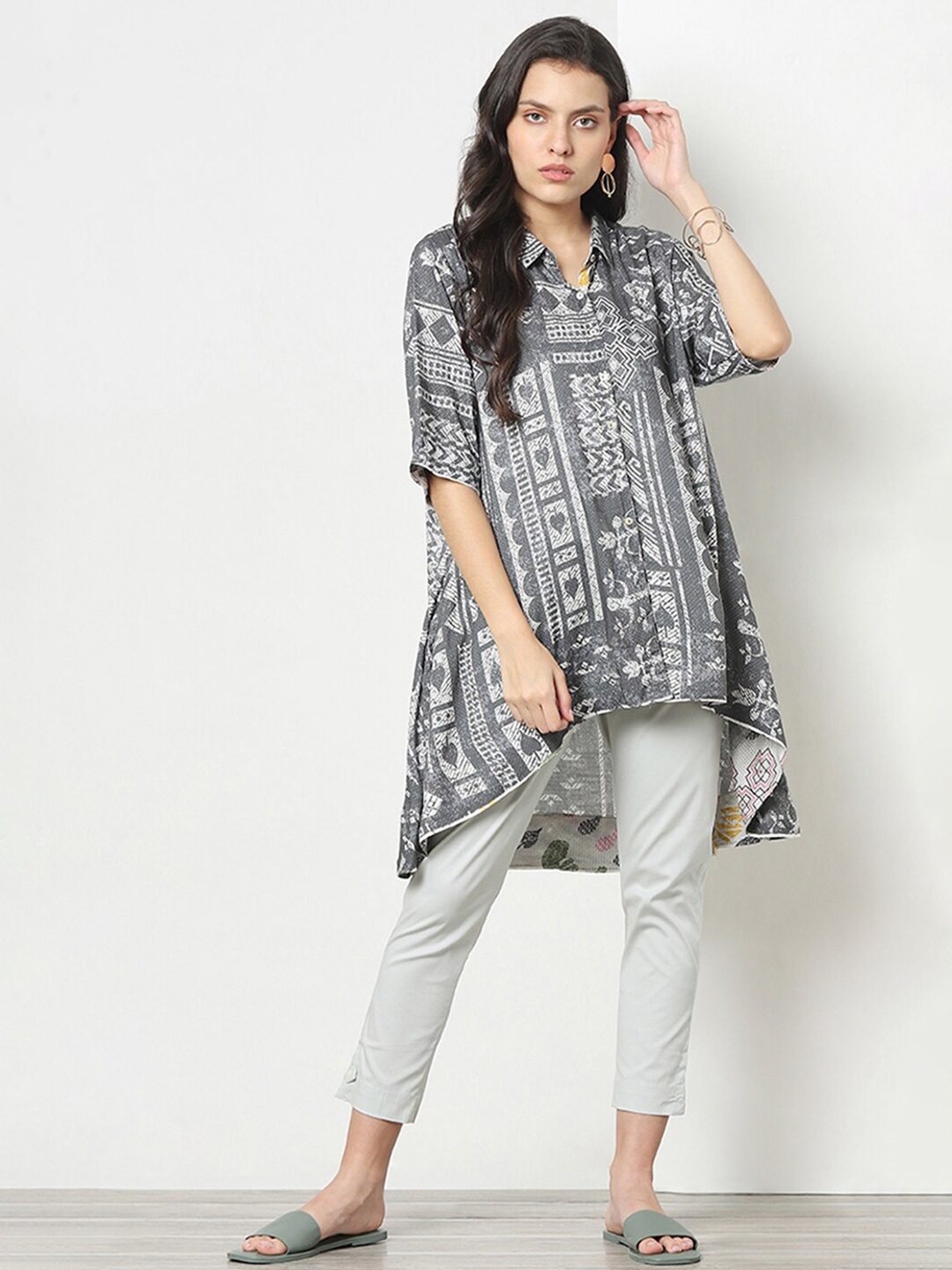 

Marigold Lane Shirt Collar Printed Tunic, Grey