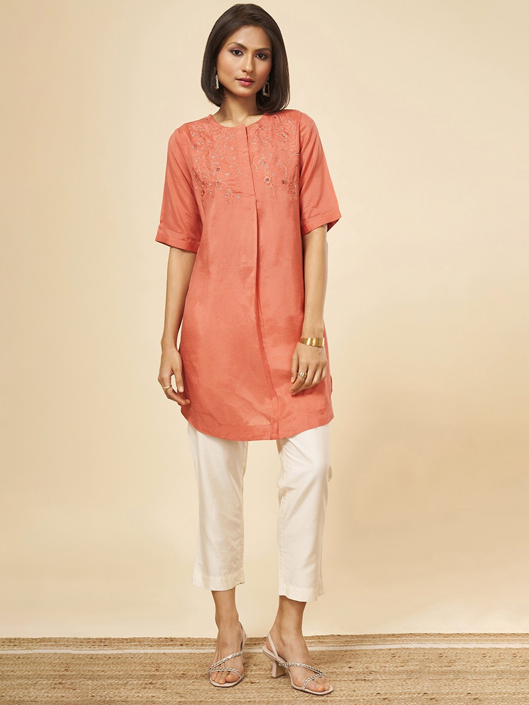 

Marigold Lane Floral Embroidered Cotton Ethnic Tunic, Peach