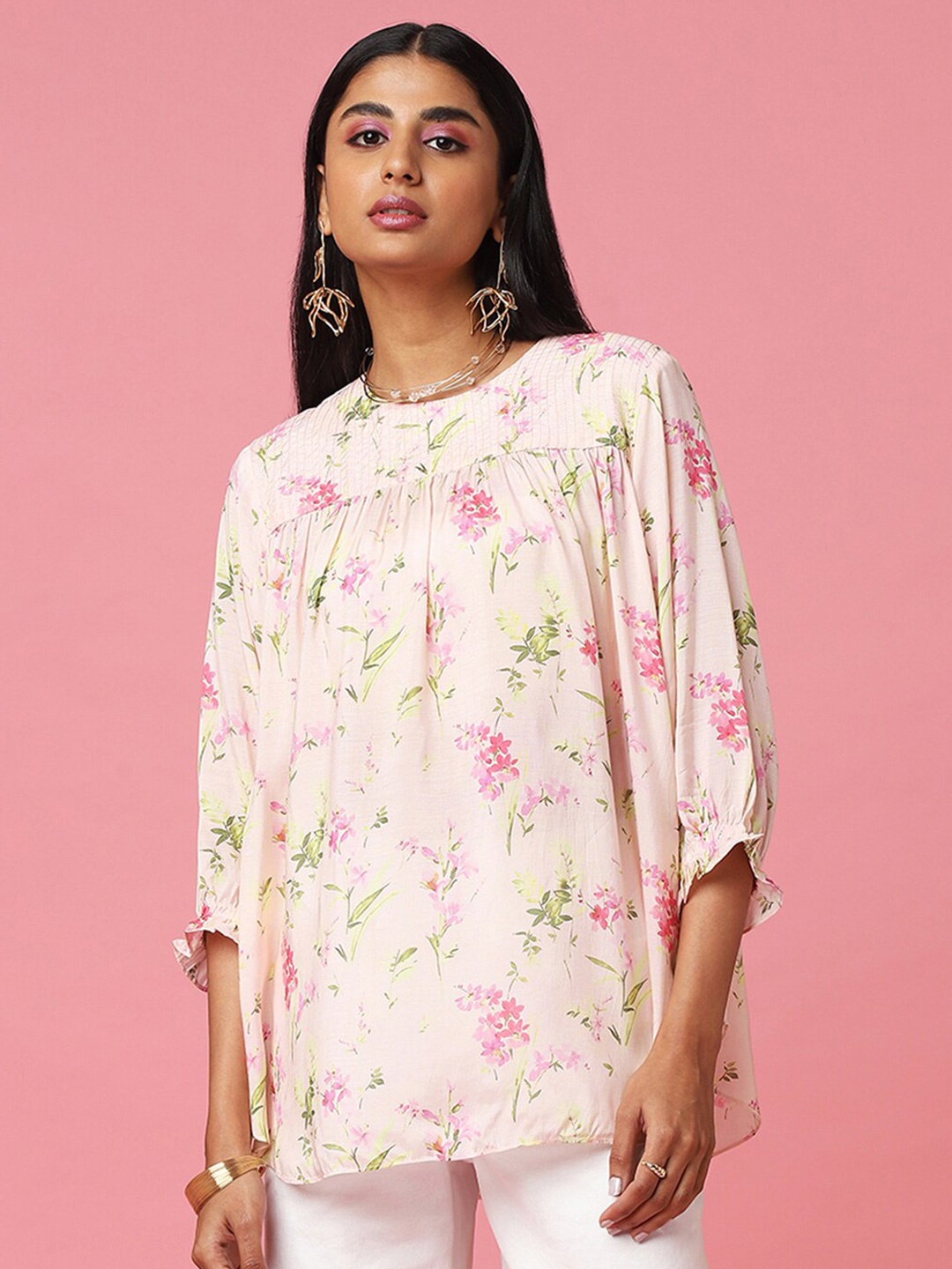 

Marigold Lane Floral Printed Puff Sleeves Top, Pink