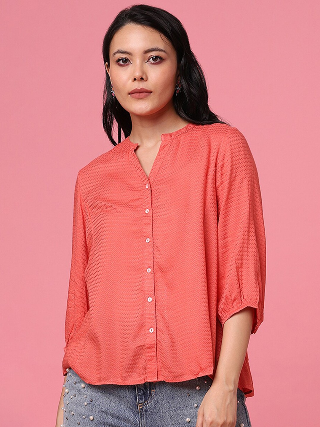 

Marigold Lane V-Neck Shirt Style Top, Peach