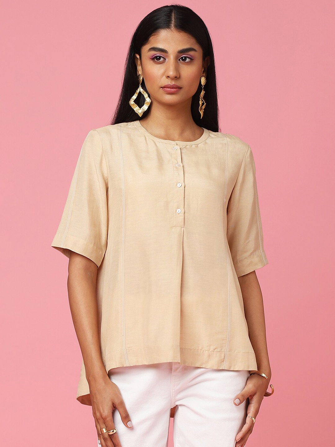 

Marigold Lane Cotton High-Low Top, Beige