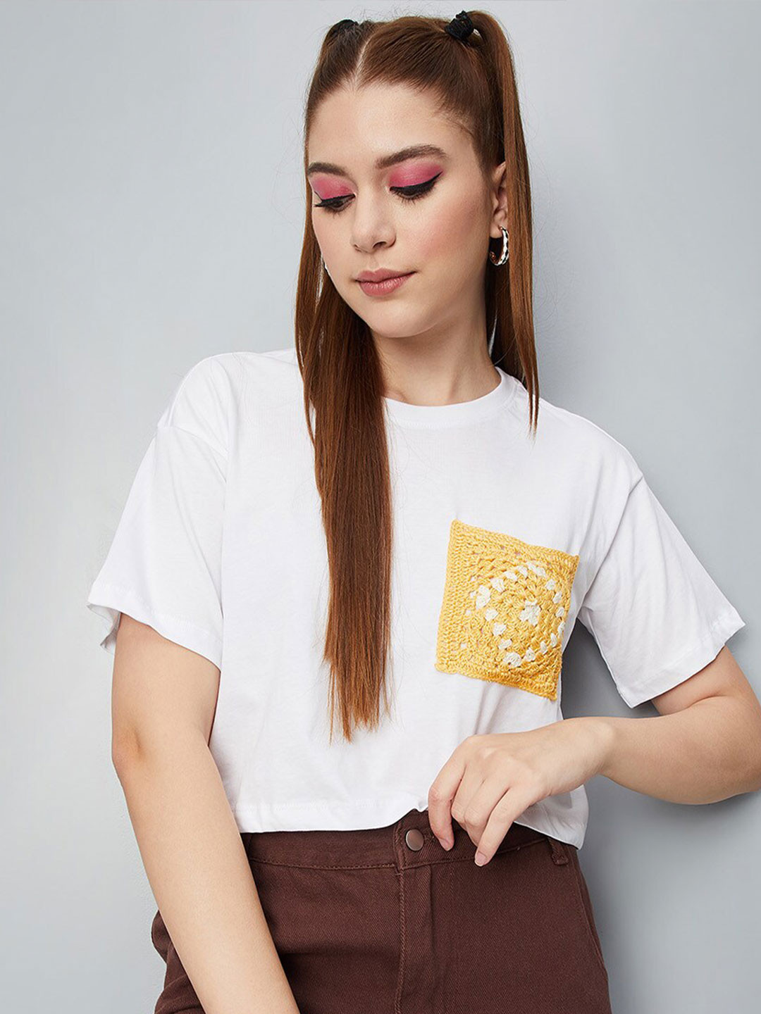 

max Round Neck Drop-Shoulder Sleeves Pure Cotton Crop T-shirt, White