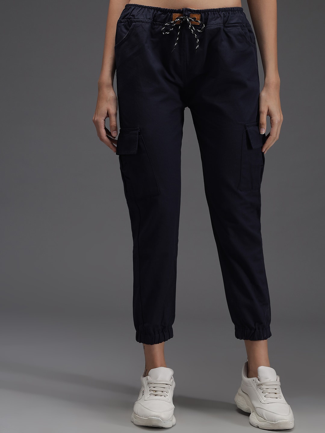 

BAESD Women Mid-Rise Smart Cargo Trousers, Navy blue