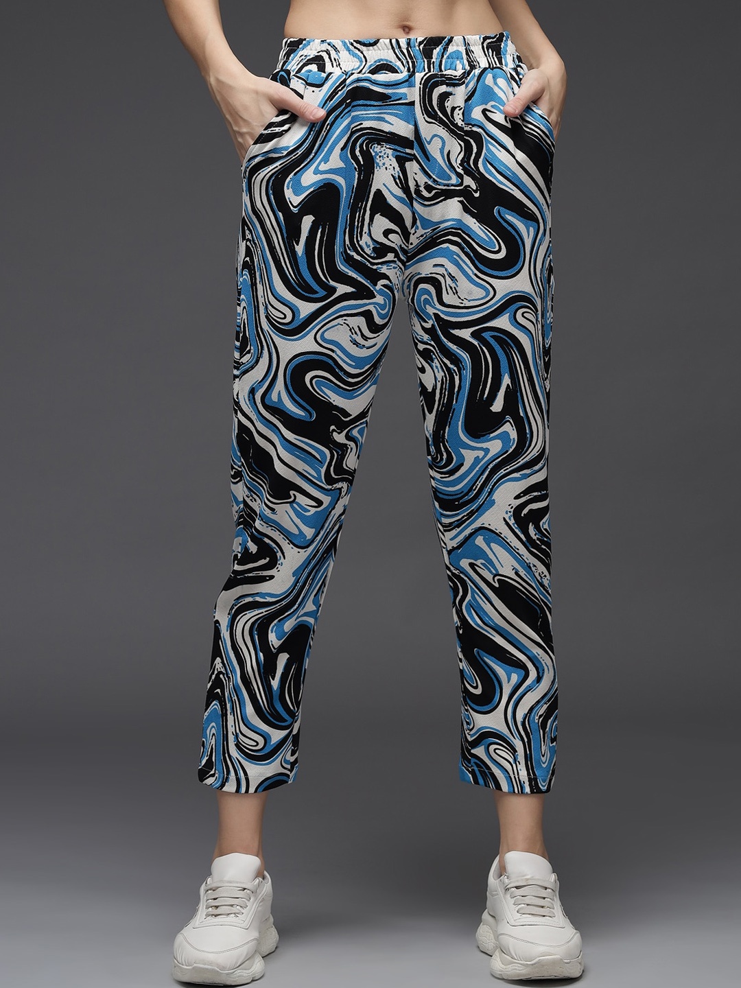 

BAESD Women Abstract Printed Mid-Rise Smart Peg Trousers, Blue