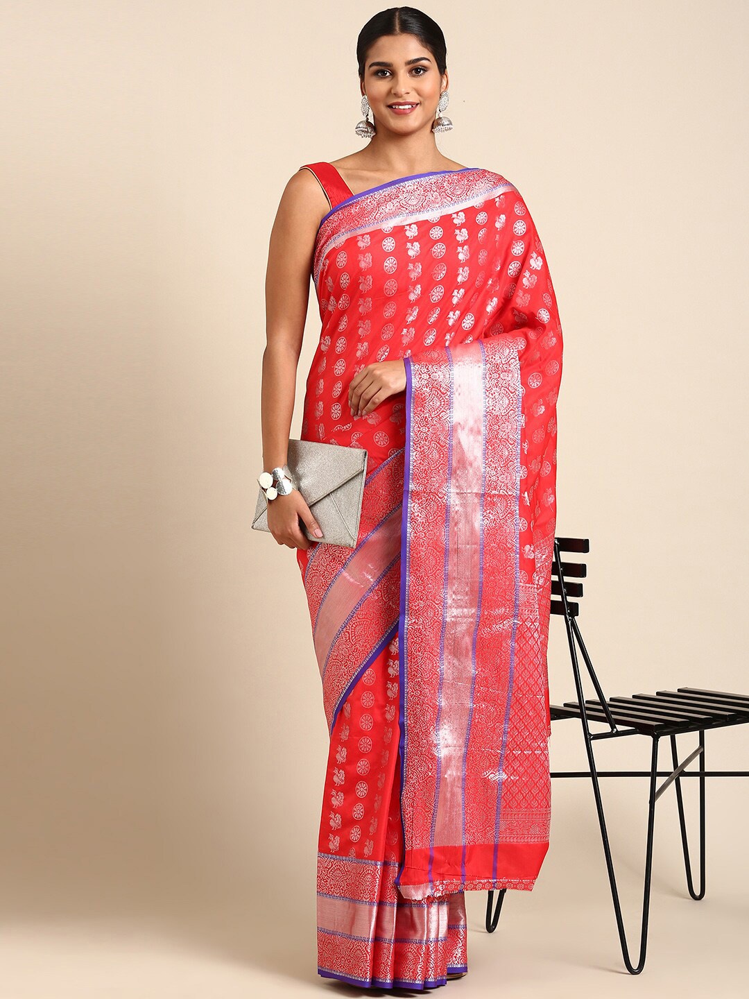 

AVANTIKA FASHION Ethnic Motif Woven Design Zari Pure Silk Kanjeevaram Saree, Red
