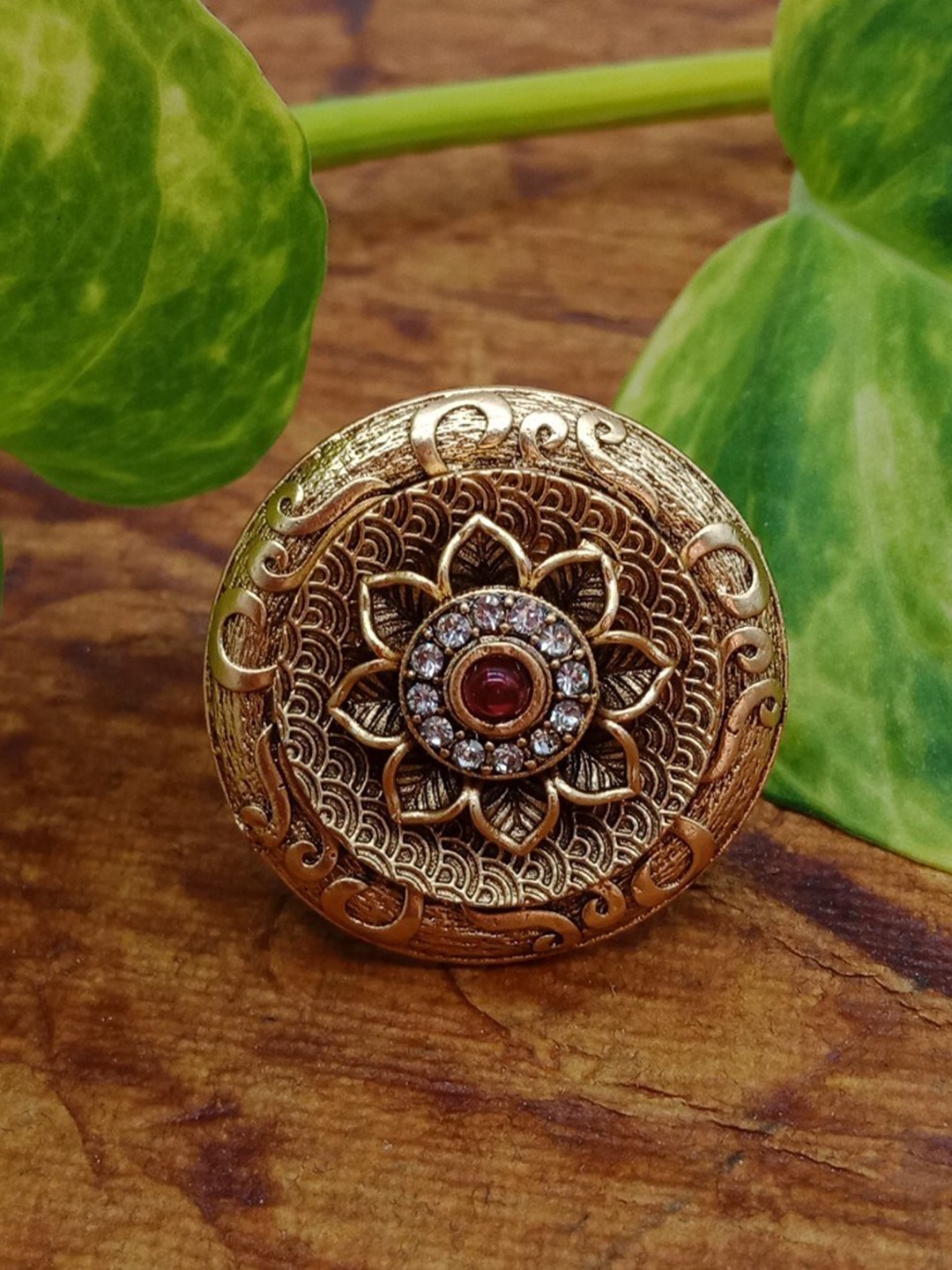 

AASHISH IMITATION Copper-Plated Kundan & Ruby Studded Antique Finger Ring