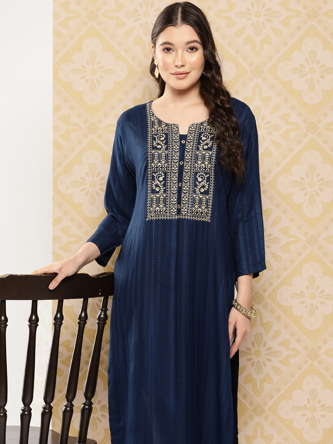 

ZOLA Ethnic Motifs Zari Embroidered Kurta, Navy blue