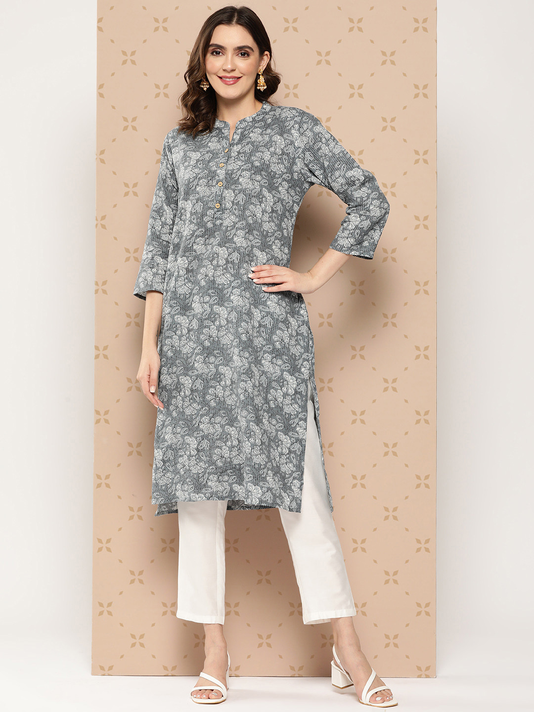

ZOLA Floral Printed Mandarin Collar Kantha Work Kurta, Grey