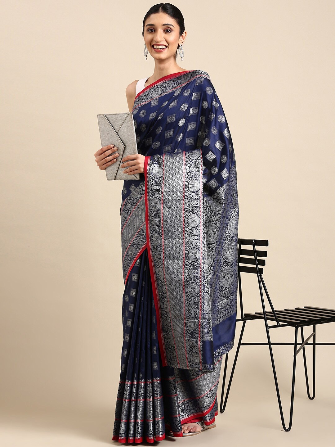 

AVANTIKA FASHION Ethnic Woven Design Zari Pure Silk Kanjeevaram Saree, Navy blue