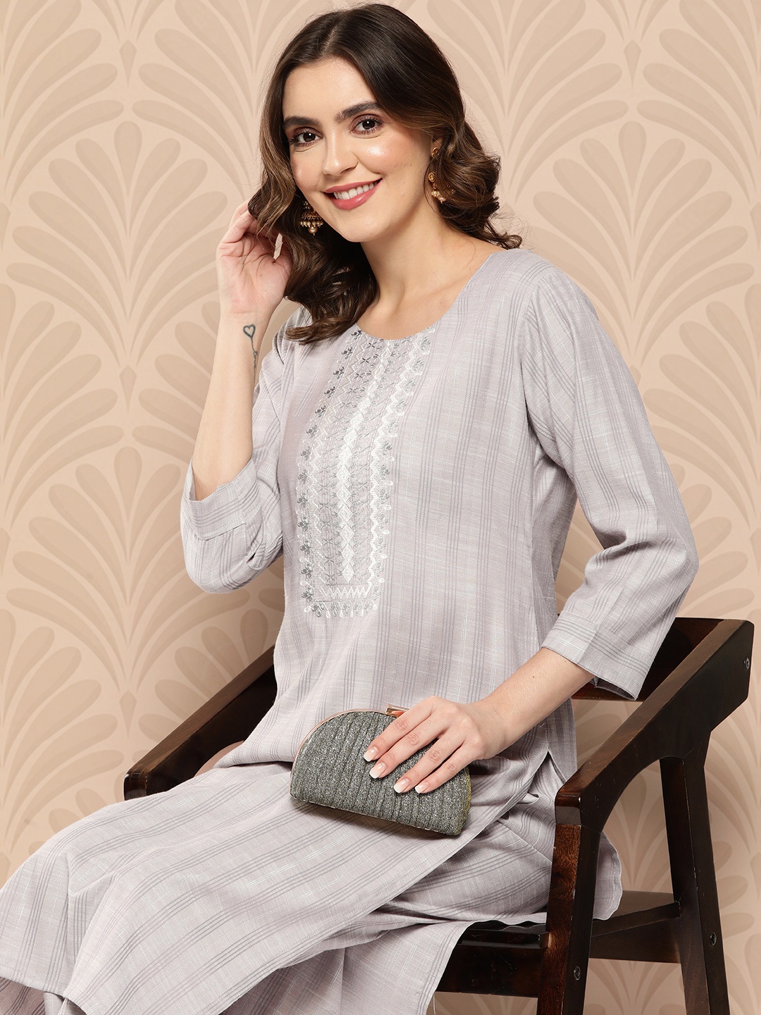 

ZOLA Women Embroidered Regular Thread Work Kurta With Trousers, Grey