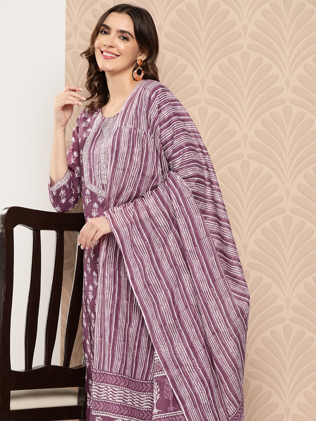 

ZOLA Women Ethnic Motifs Printed Regular Pure Cotton Kurta with Trousers & With Dupatta, Purple