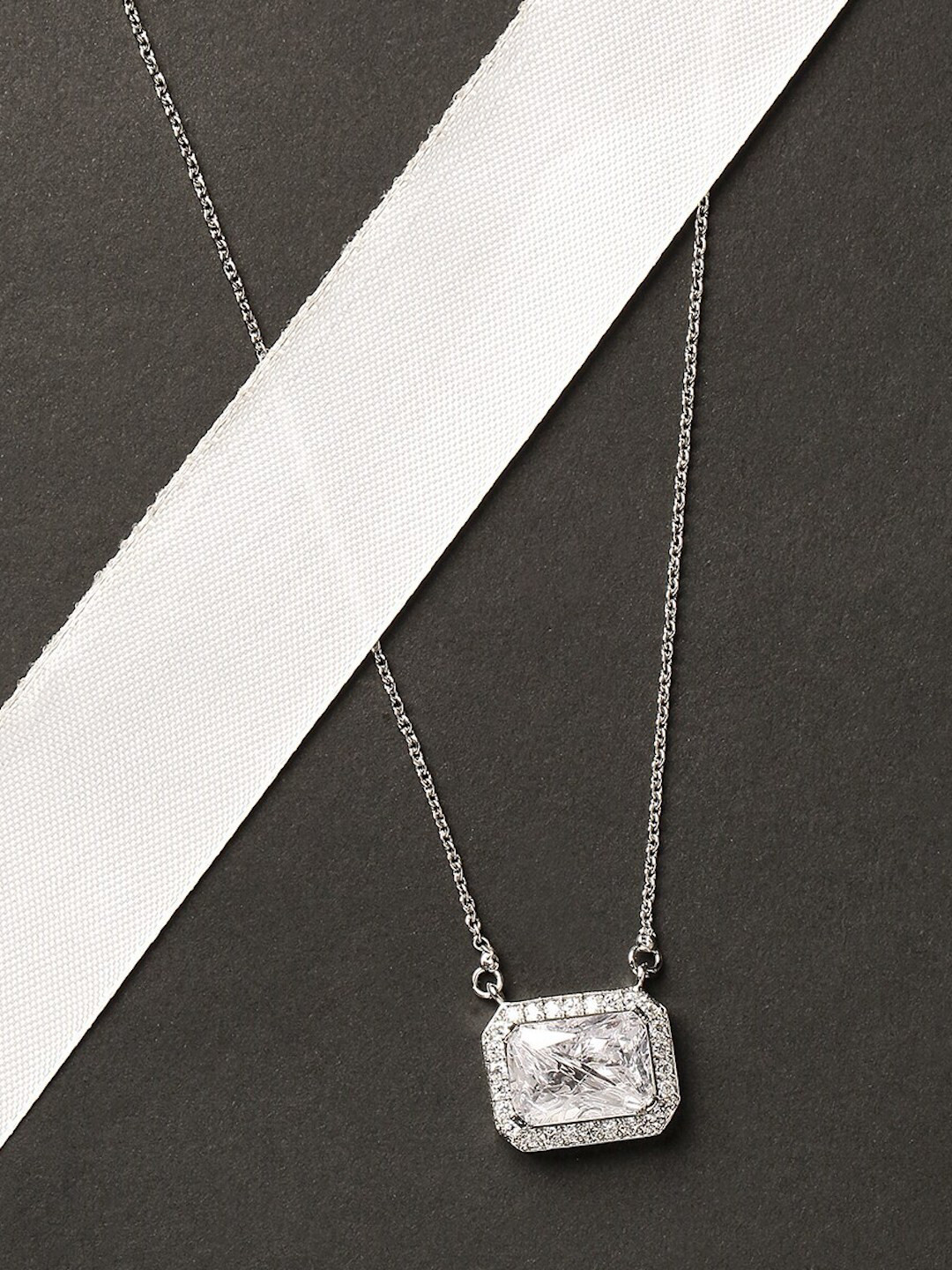 

DressBerry White Brass Silver-Plated Necklace