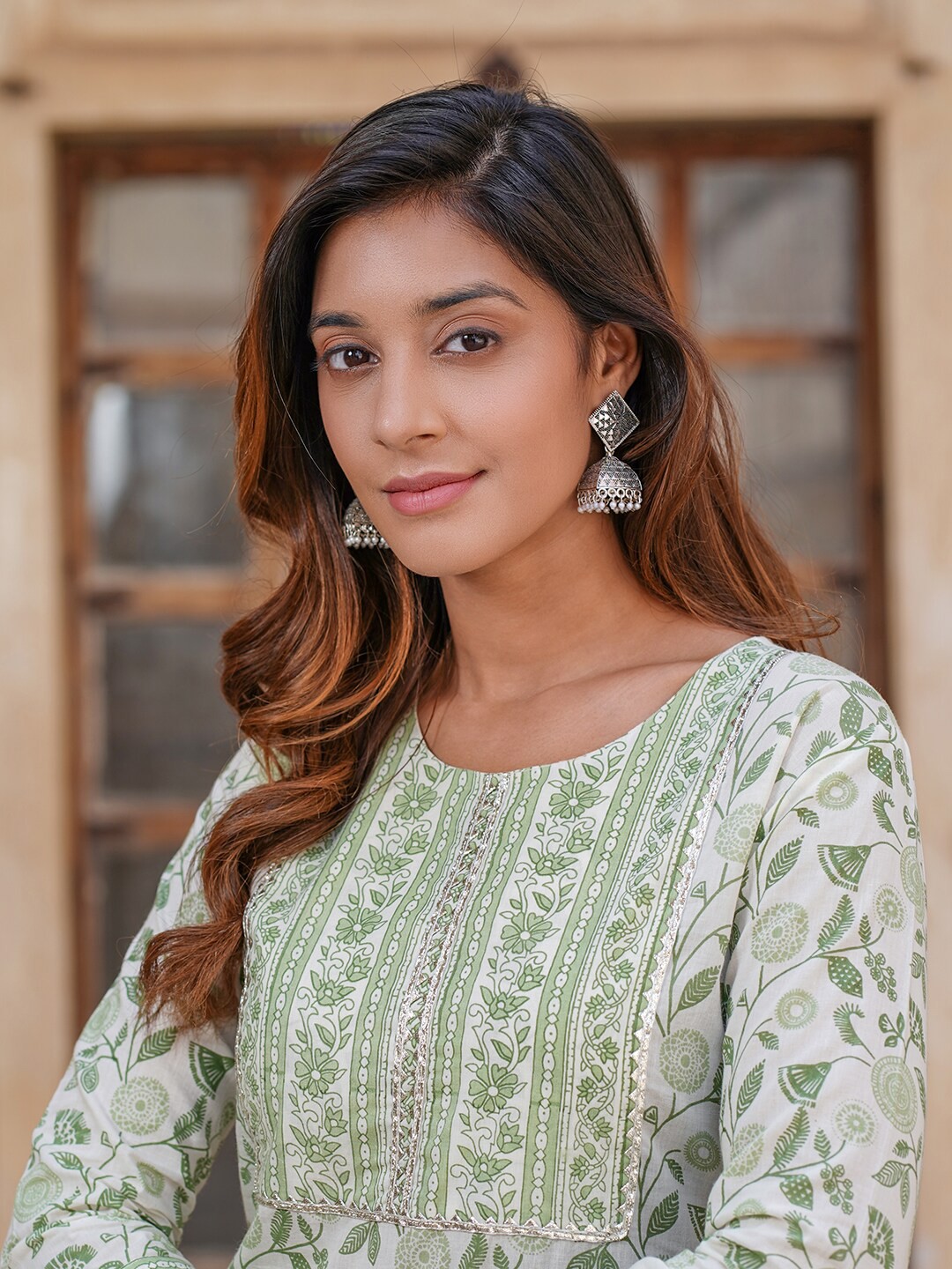 

KALINI Ethnic Motifs Printed Regular Straight Gotta Patti Pure Cotton Kurta With Trousers, White
