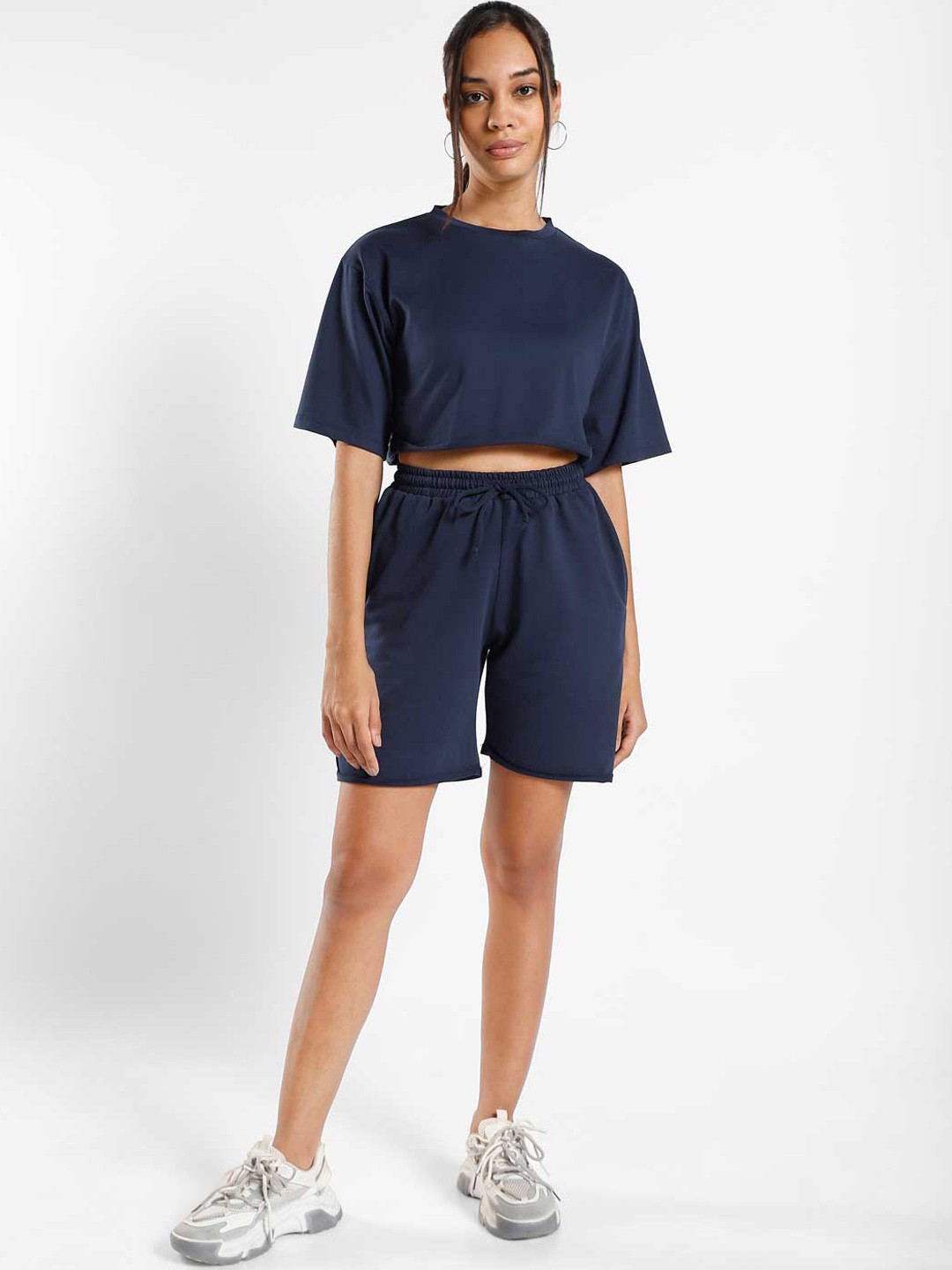 

NOBERO Estelle Round Neck Crop T-shirt With Shorts, Navy blue