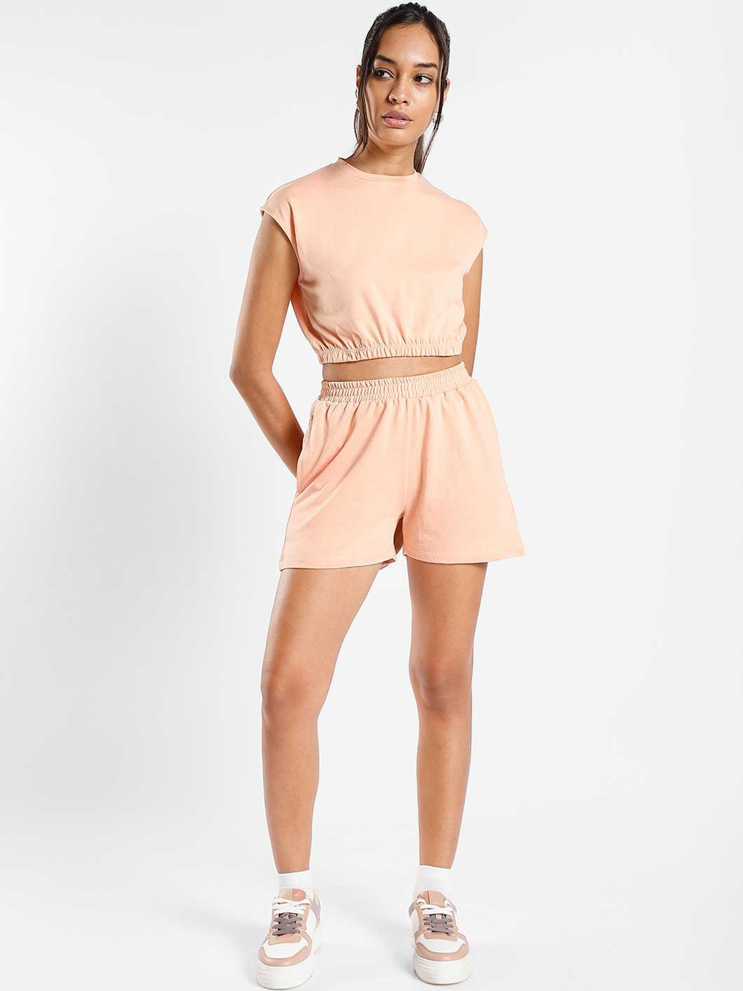 

NOBERO Estelle Round Neck Crop T-shirt With Shorts, Peach