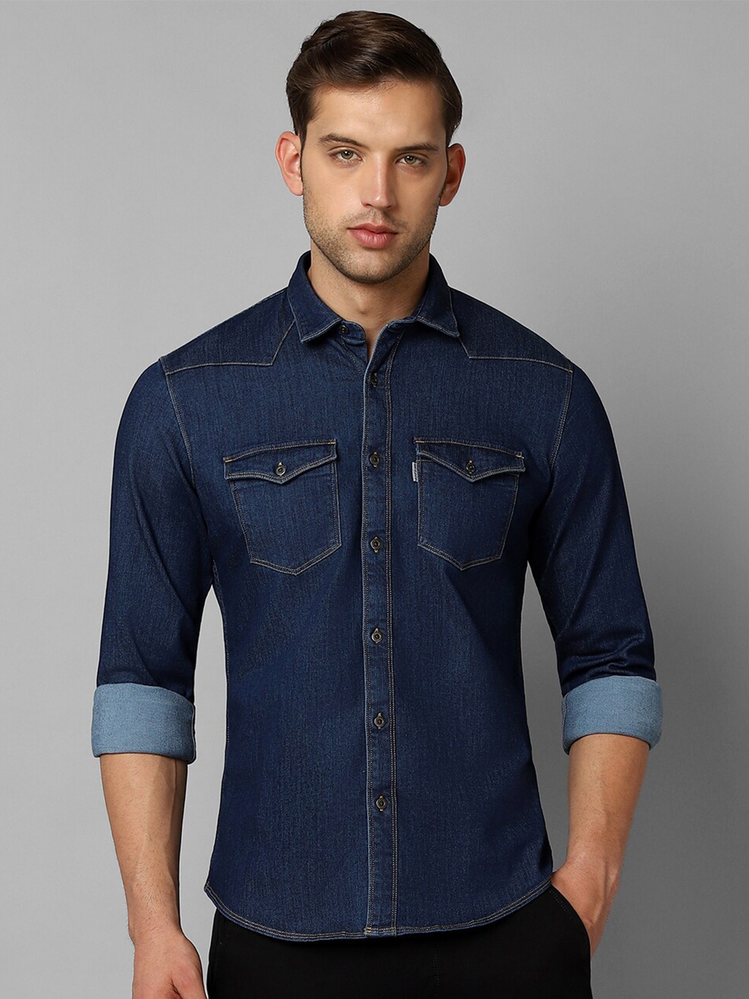 

Louis Philippe Jeans Slim Fit Pure Cotton Denim Casual Shirt, Navy blue