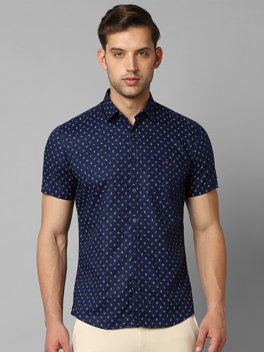 

Louis Philippe Sport Men Printed Slim Fit Opaque Casual Shirt, Navy blue
