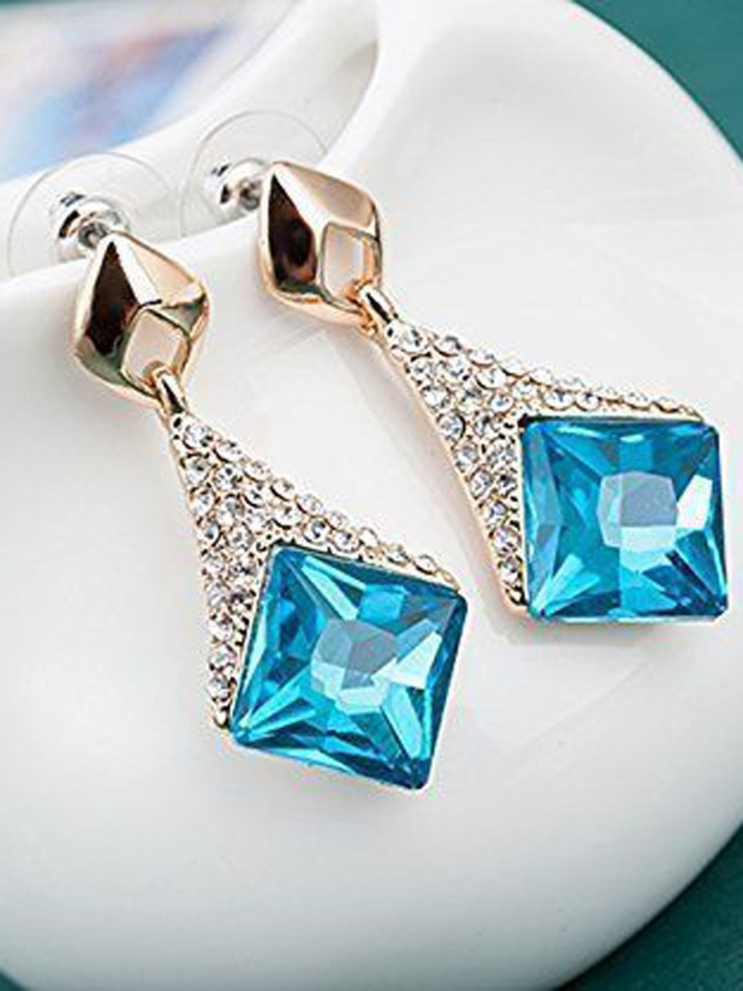 

Crunchy Fashion Gold-Plated Contemporary Drop Earrings