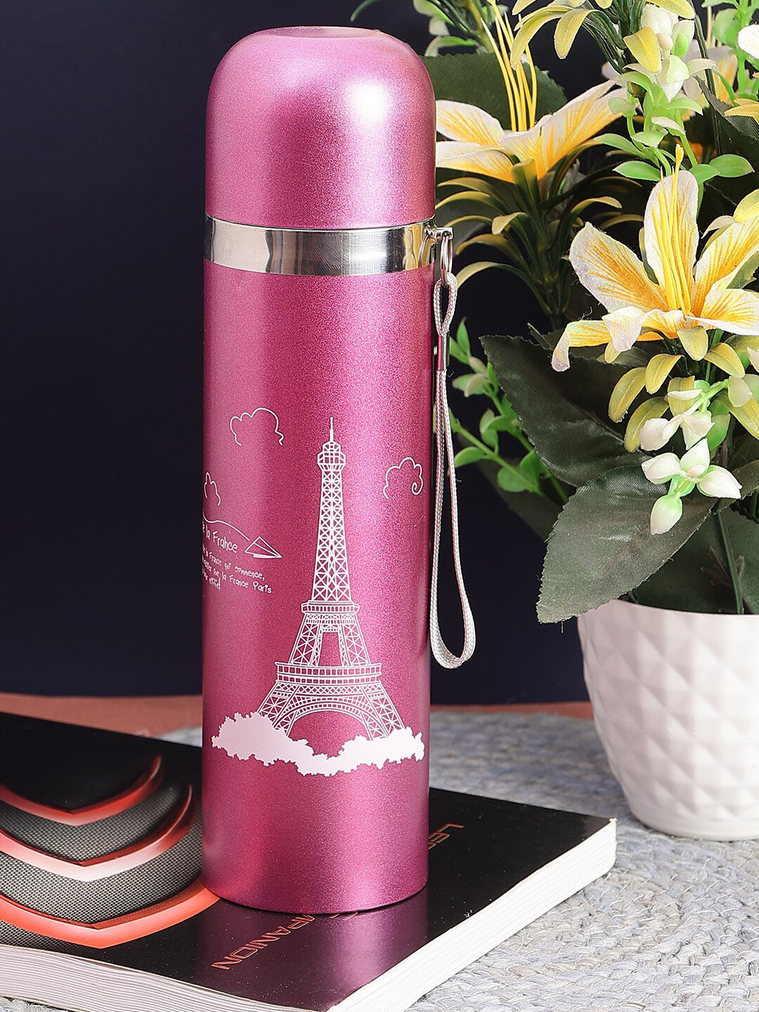 

PASSION PETALS Pink & White Stainless Steel Water Bottle