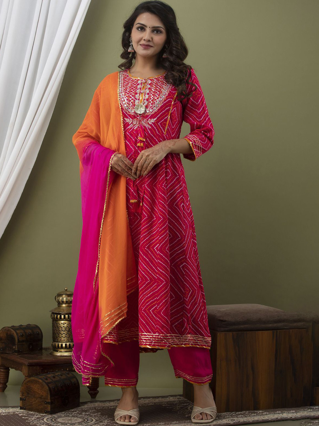 

Collection Rj23 Bandhani Printed & Mirror Worked Kurta With Trousers & Dupatta, Pink