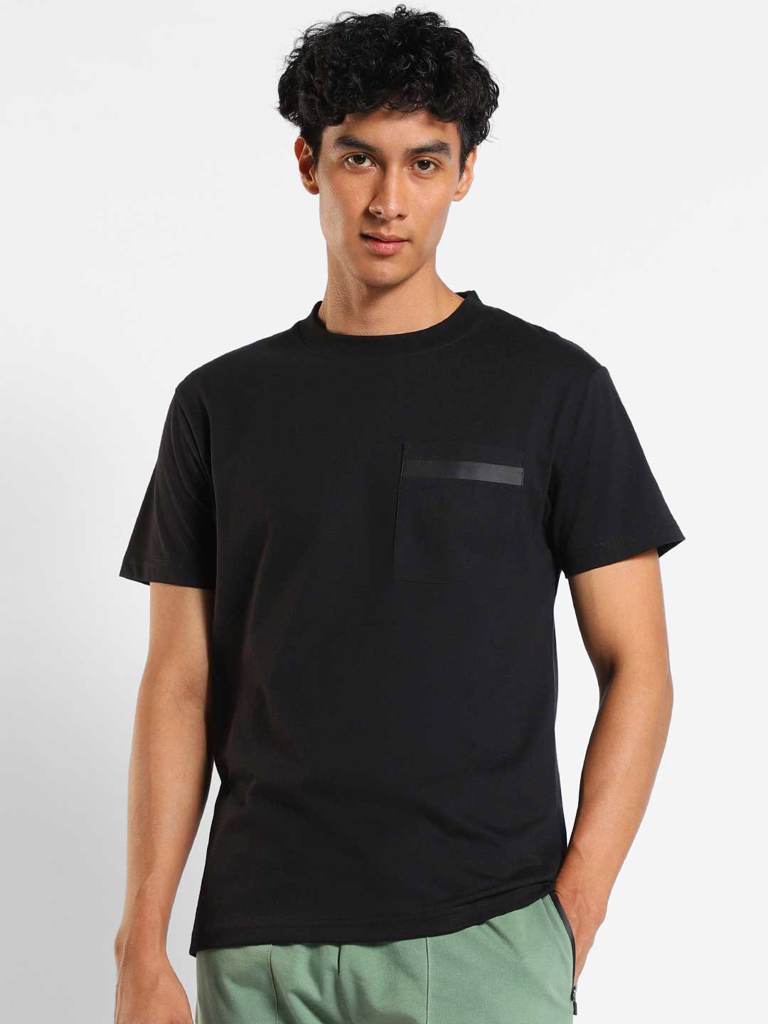 

NOBERO Round Neck Cotton T-Shirt, Black