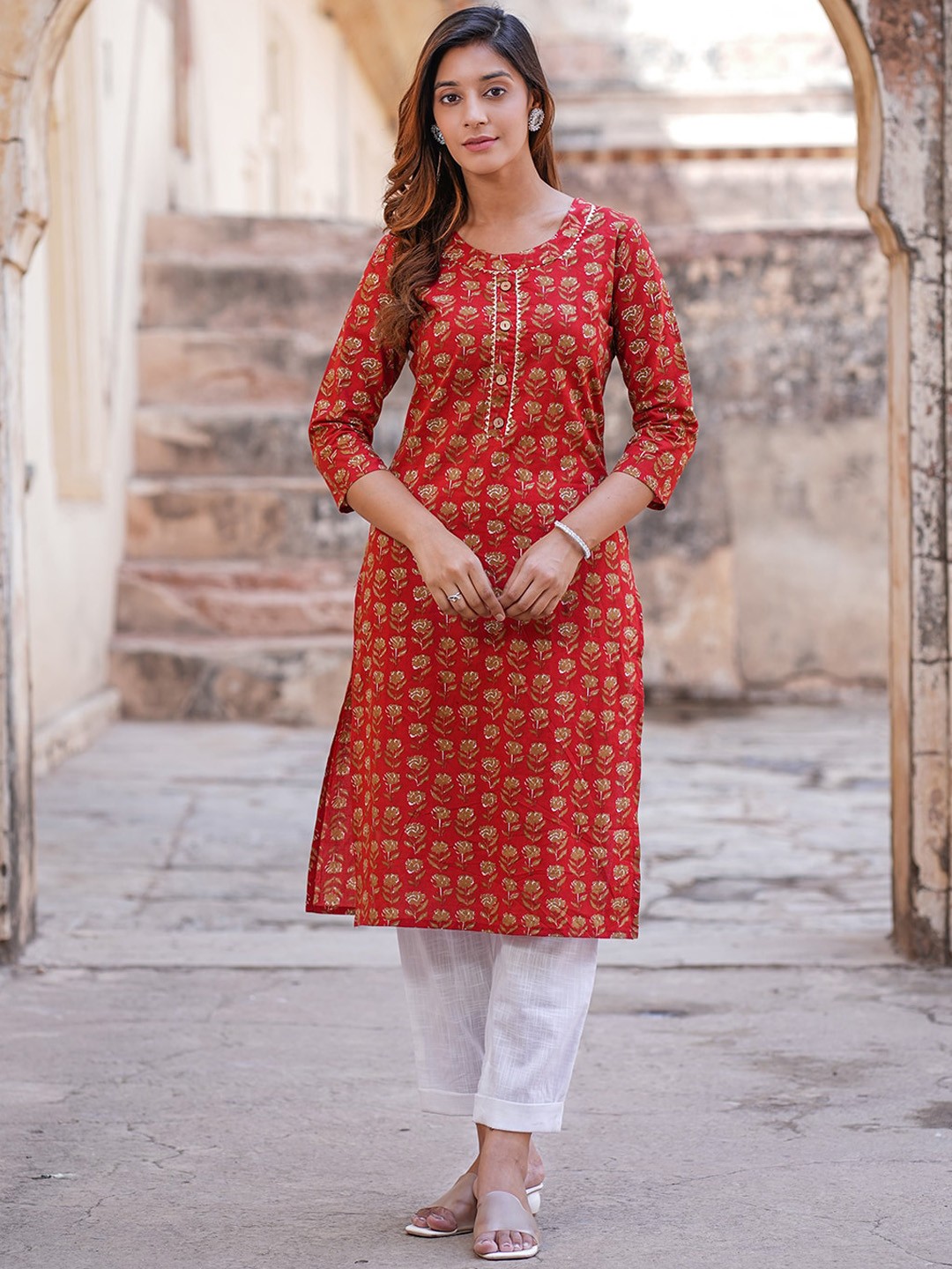 

KALINI Floral Printed Cotton Kurta, Red