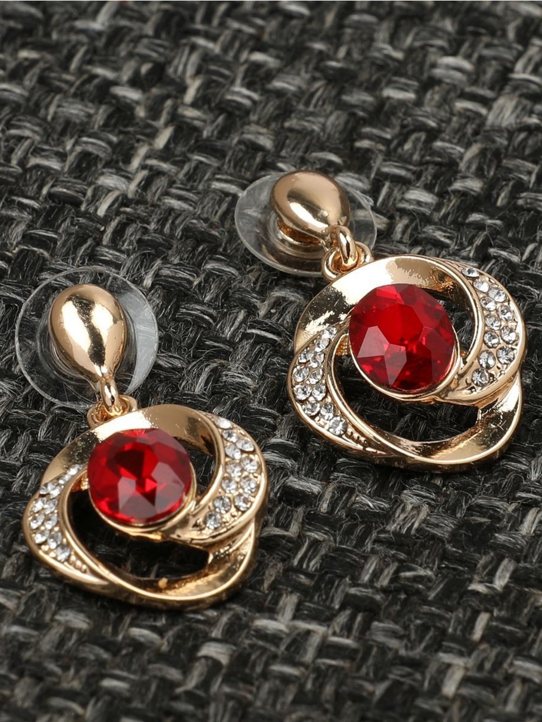 

Crunchy Fashion Gold-Plated Floral Drop Earrings