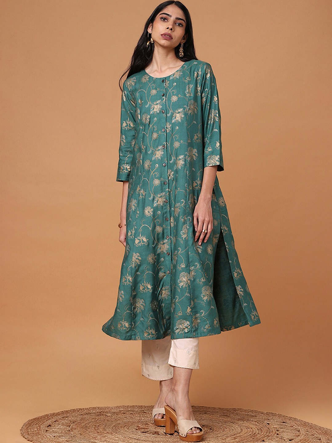 

Marigold Lane Ethnic Motifs Printed Notched Neck Kurta, Green