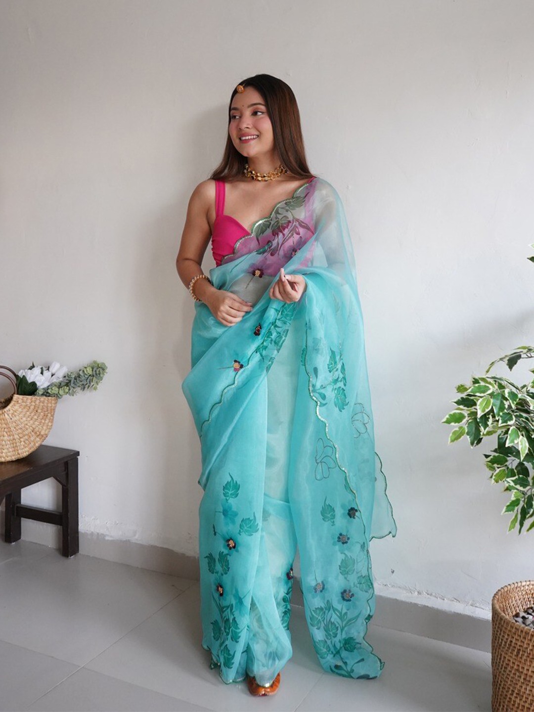 

Atulyam Tex World Floral Zardozi Organza Saree, Turquoise blue