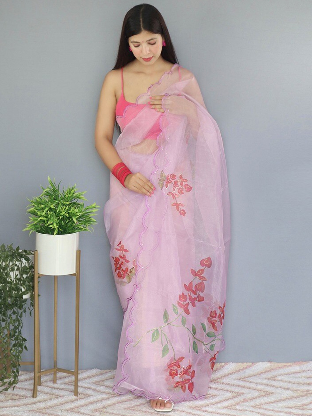 Atulyam Tex World Floral Sequinned Organza Saree, Pink