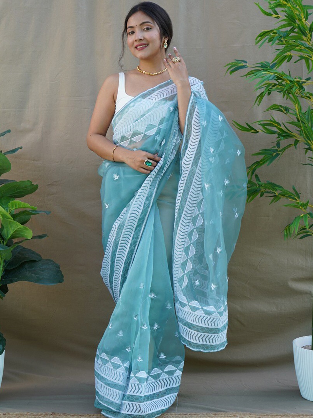 

Atulyam Tex World Ethnic Motifs Chikankari Organza Saree, Sea green