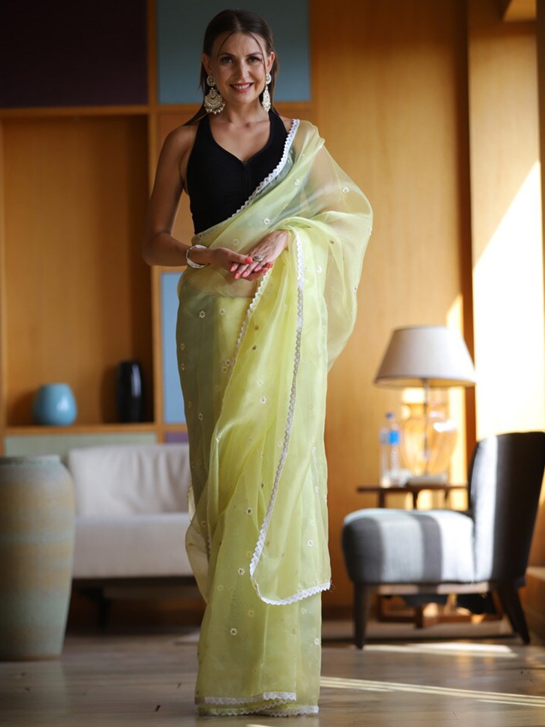 

Atulyam Tex World Floral Embroidered Organza Saree, Yellow
