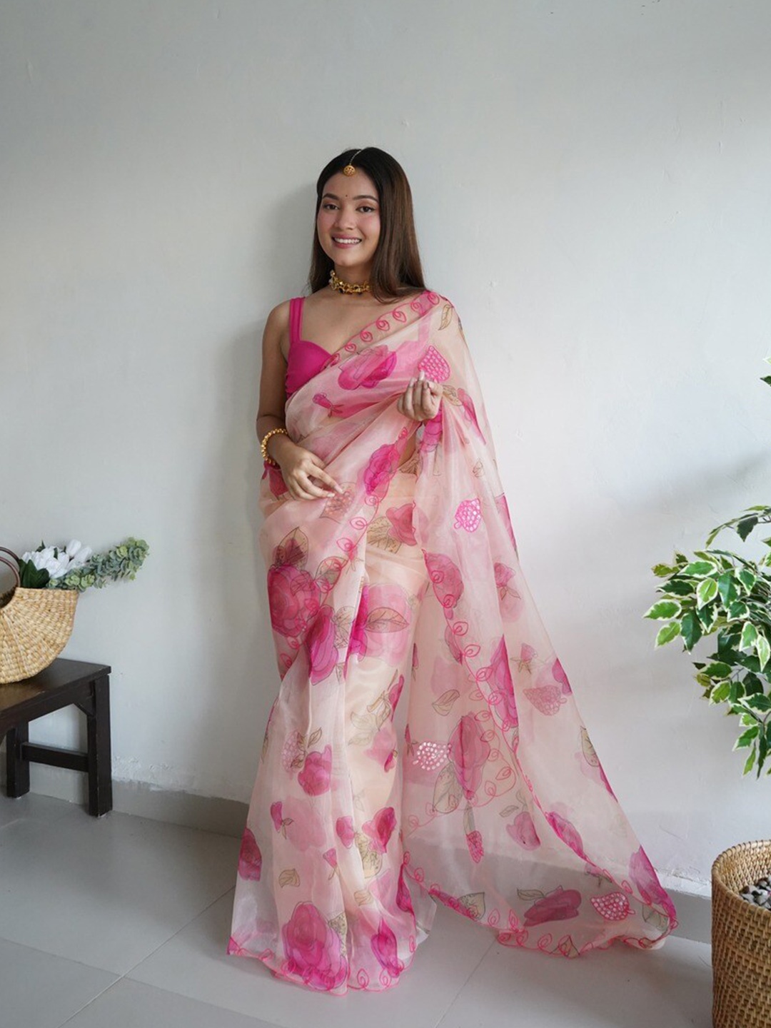 

Atulyam Tex World Floral Embroidered Organza Saree, Beige