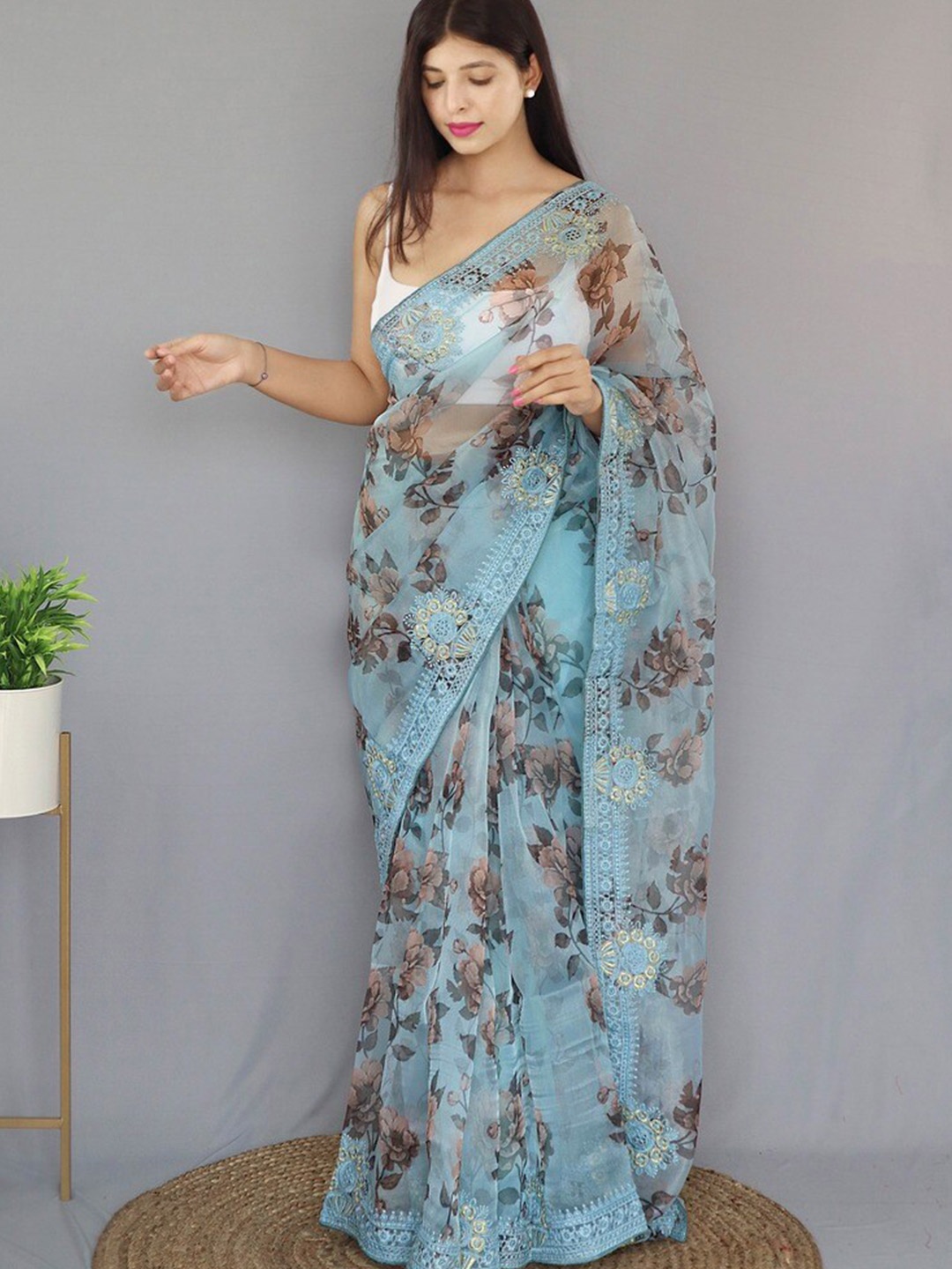 

Atulyam Tex World Floral Embroidered Organza Saree, Turquoise blue