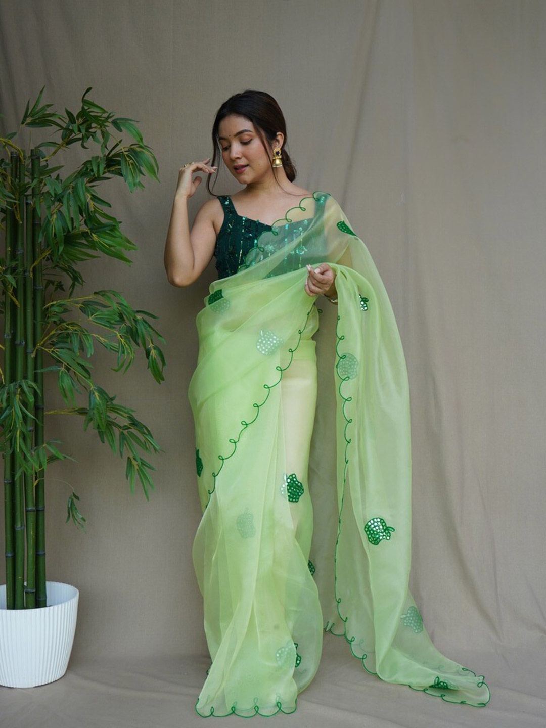 

Atulyam Tex World Embellished Gotta Patti Organza Saree, Fluorescent green