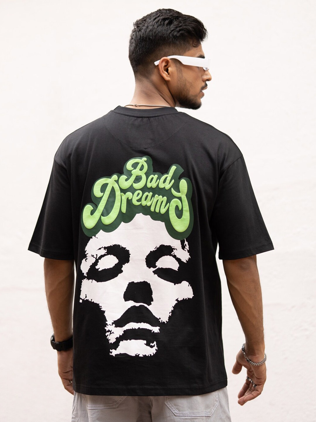 

Powerlook Graphic Printed Oversized Cotton T-Shirt, Black
