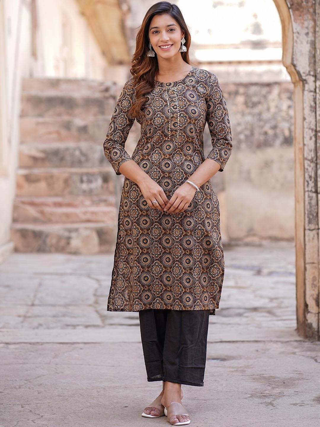

KALINI Ethnic Motifs Printed Pure Cotton Kurta With Trousers, Brown