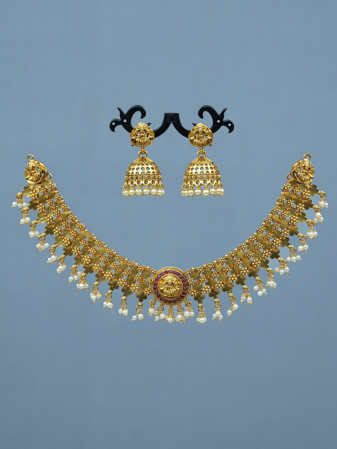 

Diksha collection Gold-Plated Stone-Studded & Beaded JewellerySet