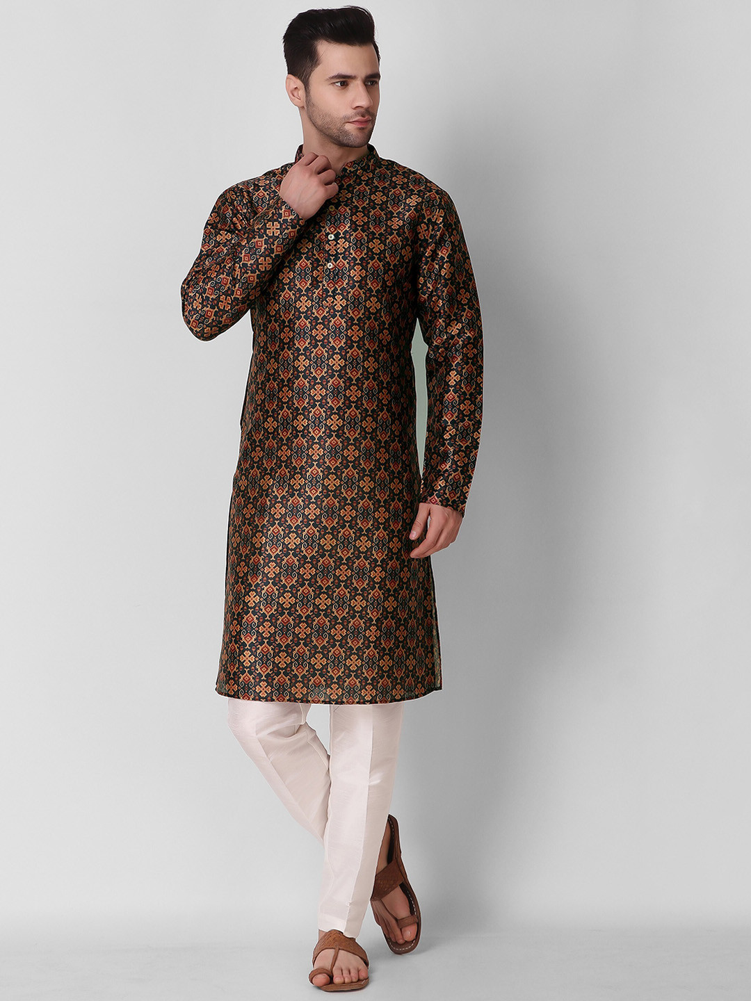 

Koshin Ethnic Motifs Printed Regular Kurta With Pyjamas, Navy blue