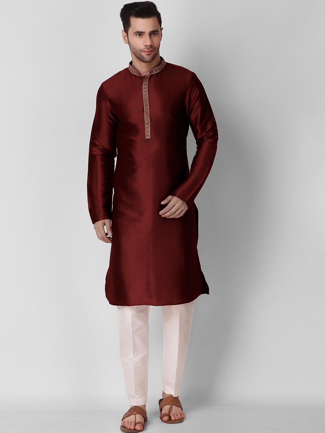 

Koshin Mandarin Collar Thread Work Regular Kurta with Pyjamas, Maroon
