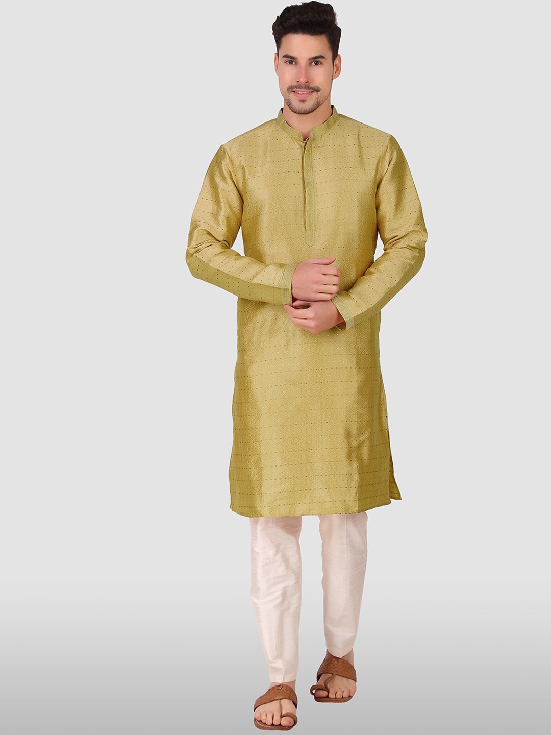 

Koshin Embroidered Band Collar Straight Kurta With Pyjamas, Khaki