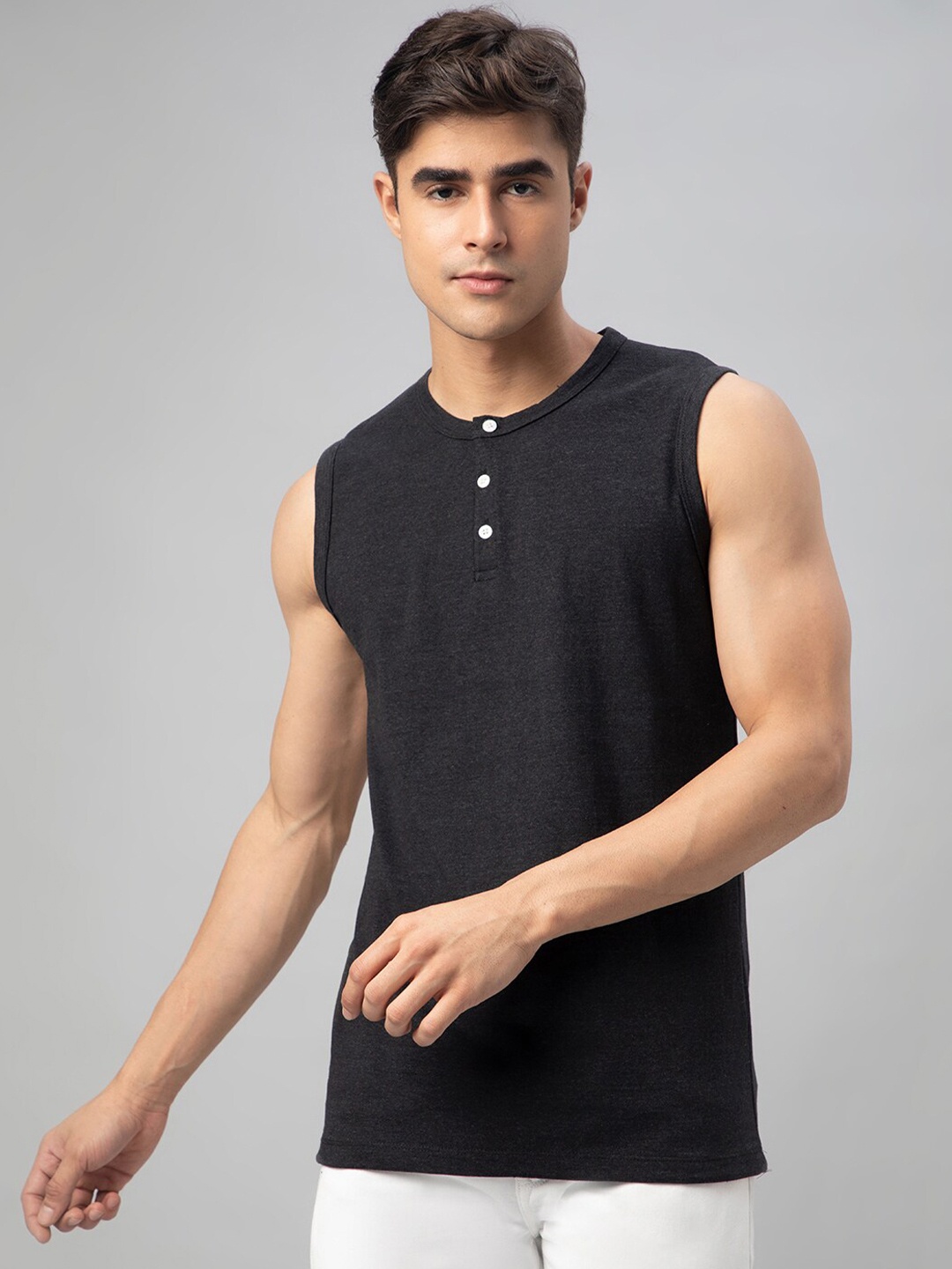 

FTX Henley Neck Sleeveless T-shirt, Black