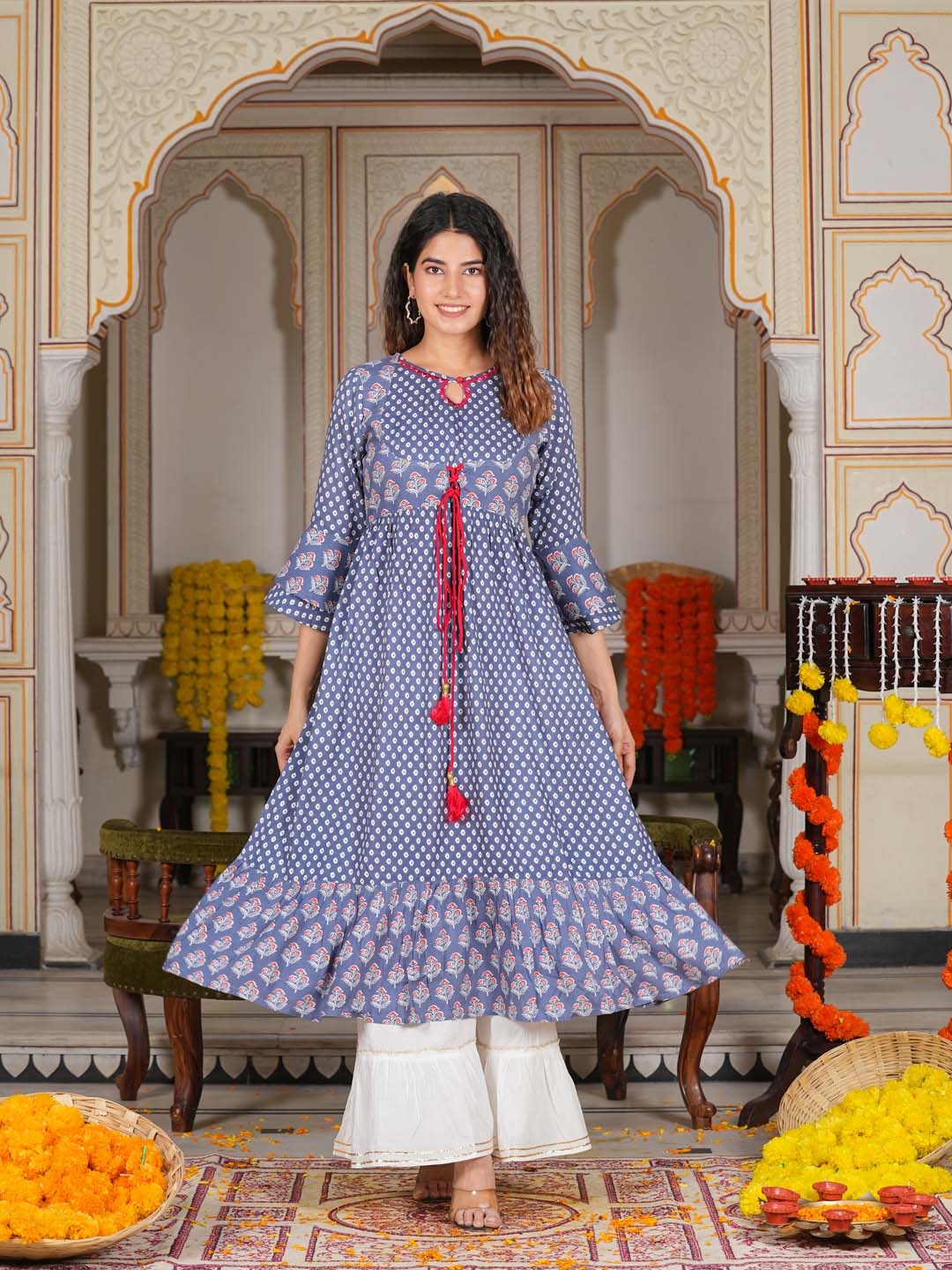 

YASH GALLERY Floral Printed Keyhole Neck Flared Sleeves Anarkali Kurta, Blue