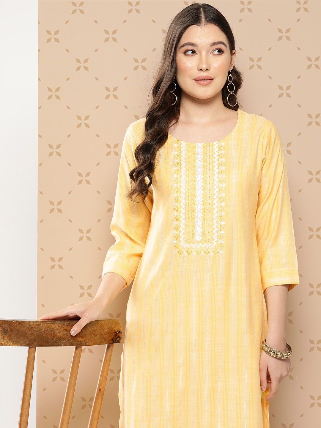 

ZOLA Ethnic Motifs Embroidered Regular Kurta with Trousers, Yellow