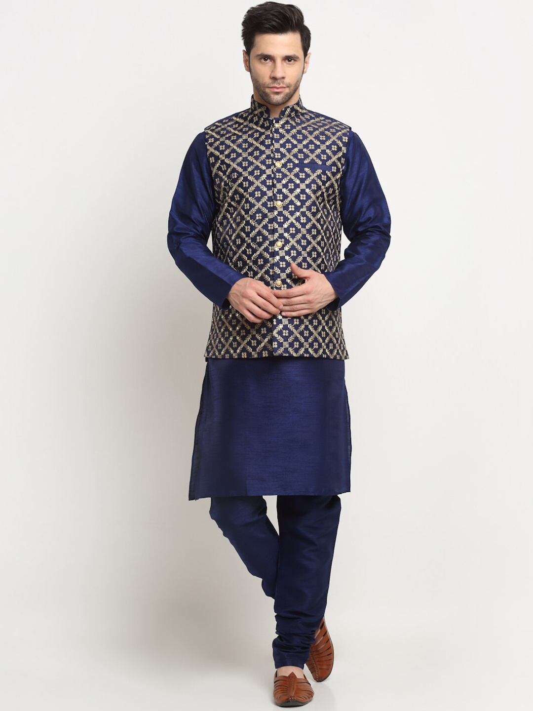 

KRAFT INDIA Regular Kurta with Churidar & Nehru Jacket, Navy blue