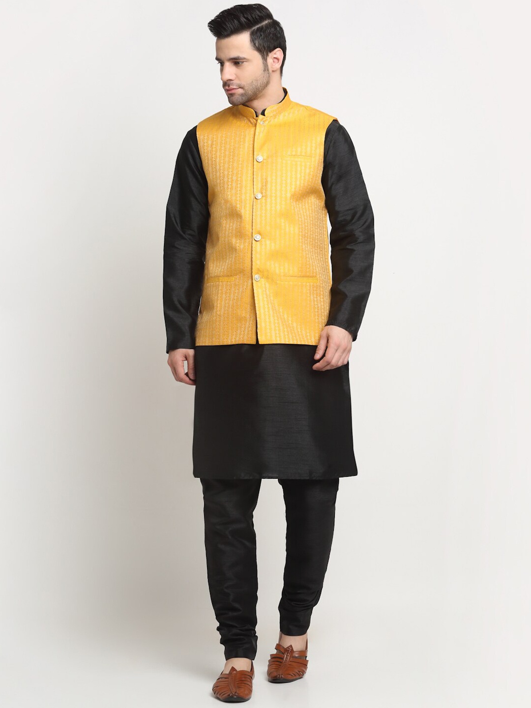 

KRAFT INDIA Mandarin Collar Regular Kurta & Churidar With Nehru Jacket, Black